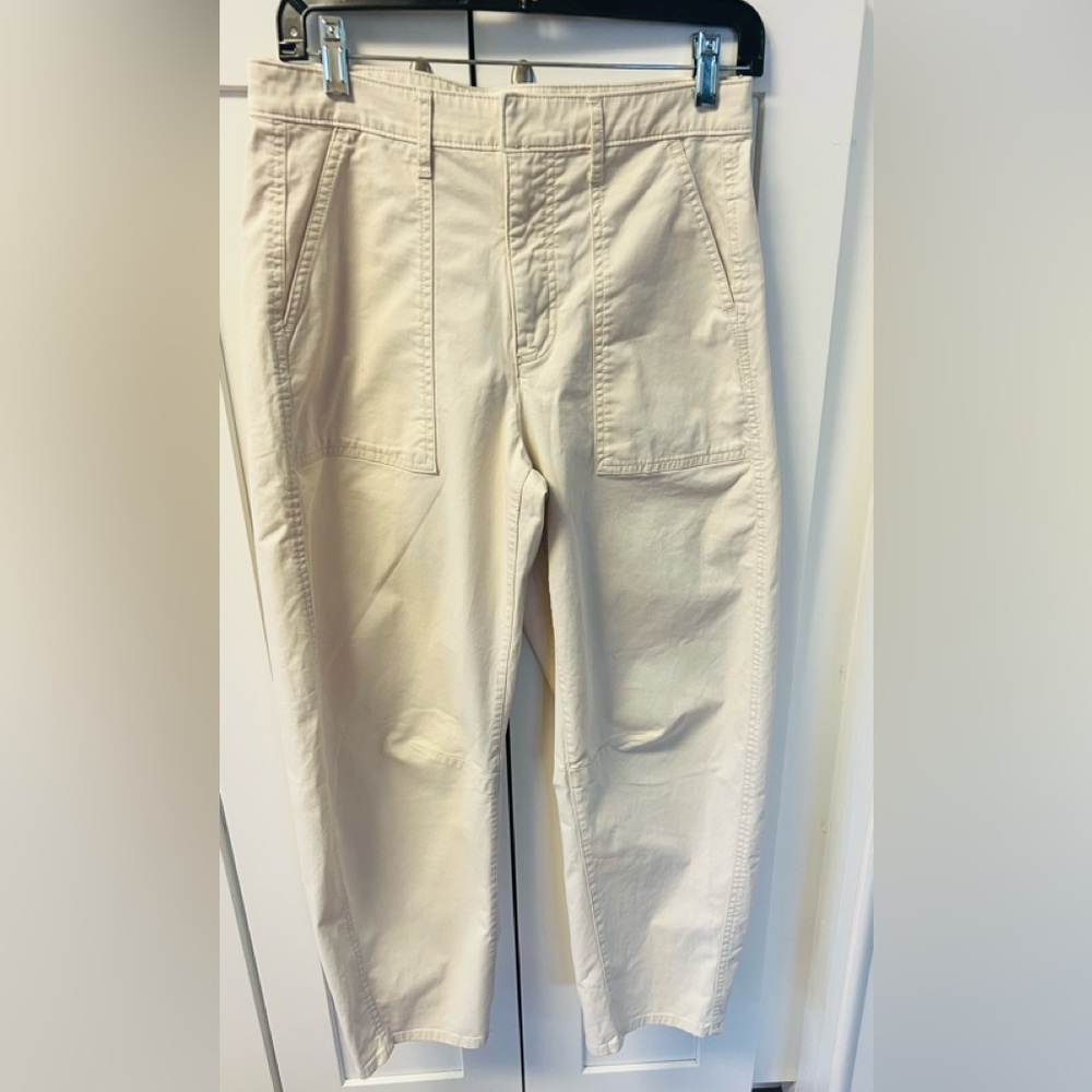 GAP Barrel Leg Patch Pocket Khakis